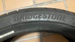 Neumático Bridgestone Potenza Sport 245/35/19 93Y