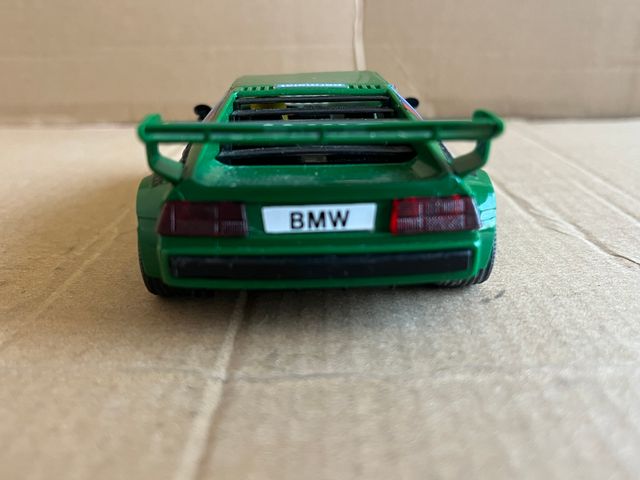 Scalextric BMW M1 Verde
