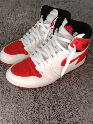 Nike Jordan 1 High Retro OG Rosse Bianche