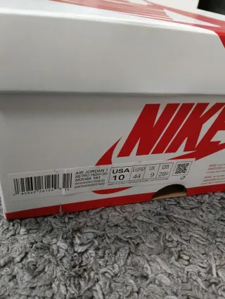 Nike Jordan 1 High Retro OG Rosse Bianche