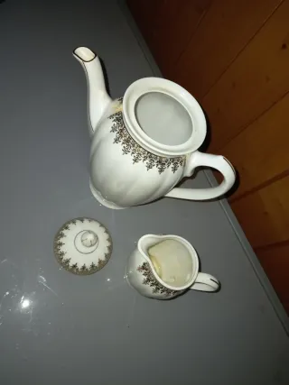 Cafetera y lechera Santa Clara porcelana