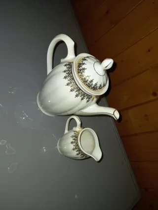 Cafetera y lechera Santa Clara porcelana