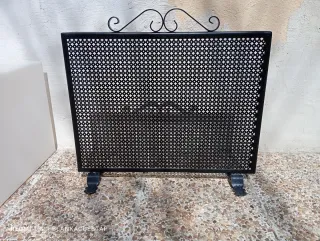 Salvachispas chimenea metal negro