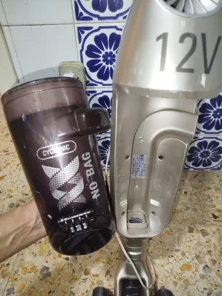 Escoba AIR FORCE EXTREM COMPACT Rowenta 12v