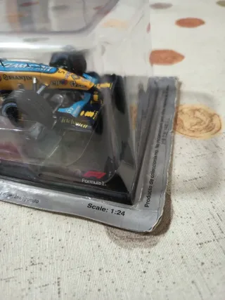 Renault R25 Fernando Alonso 1:24