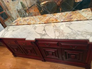 Aparador Caoba y Mármol Natural