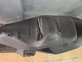 Daelim 125 cc Maxi Scooter Negra