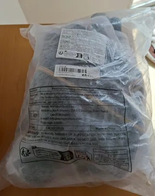 Botas altas planas de terciopelo negras