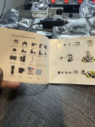 Cámara de Acción HD 1080P tipo GO PRO y accesorios