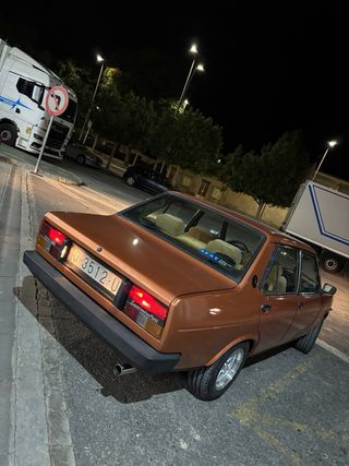 SEAT 131 SUPERMIRAFIORI