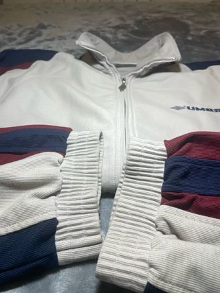 Chaqueta Umbro Vintage Blanca y Azul