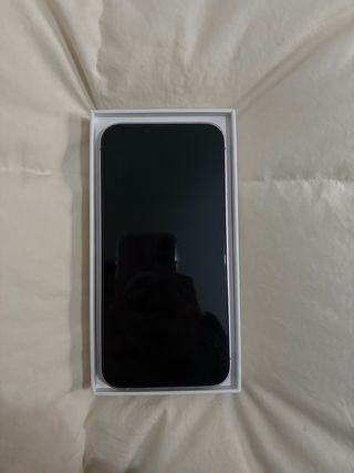 iPhone 14 Plus Morado