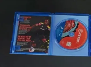 PS4 FIFA 20 y Horizon Zero Dawn