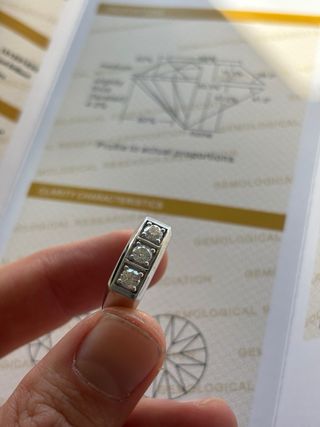 Anillo plata maciza con 3 diamantes