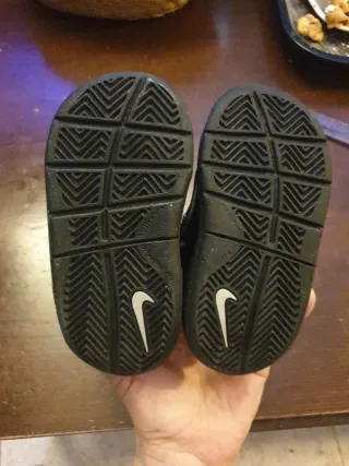 Zapatillas Nike Bebé Velcro Negras
