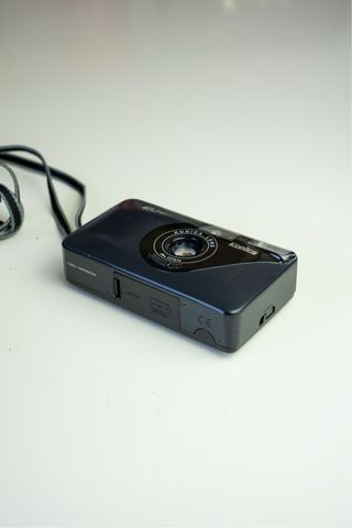 Cámara analógica Konica