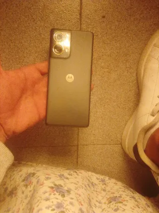 Móvil nuevo sin cargador
