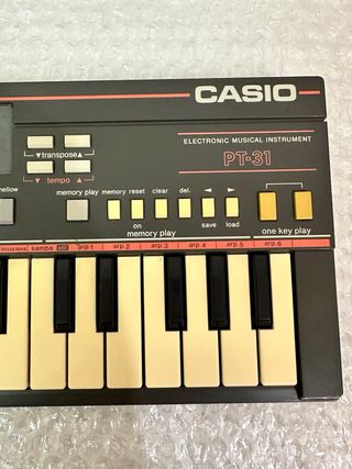 Casio PT-31 Con Pantalla LCD teclas años 80 Japón