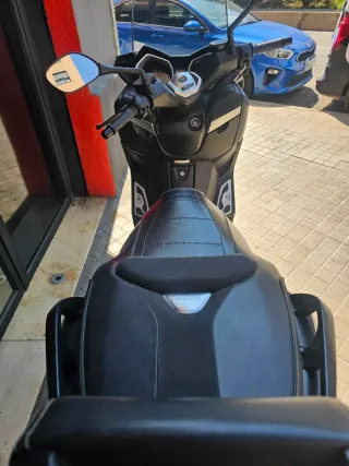 Yamaha XMAX 400 2016