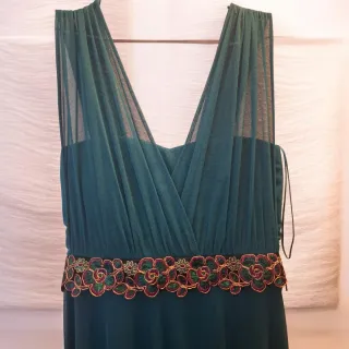 Abito lungo da damigella d'onore