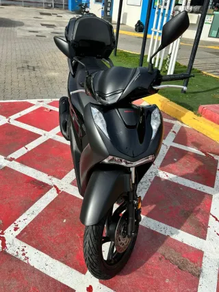 Honda SH125 Sport 2025 Negra - 4.700km