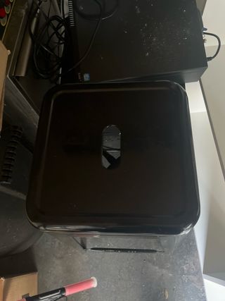 Alzate da bar nere in stile industriale