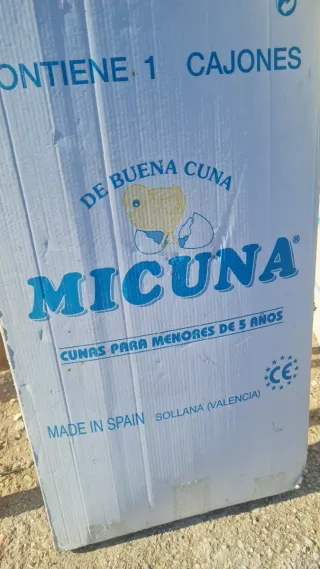Cuna MICUNA madera estrellas y luna