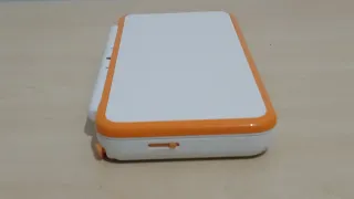 Nintendo New 2DS XL Blanca + accesorios