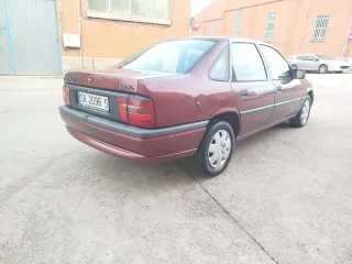 Opel Vectra 2.0 i 115 cv