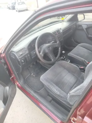 Opel Vectra 2.0 i 115 cv