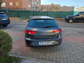 SEAT Leon 1.6 TDI 115 Reference Familiar