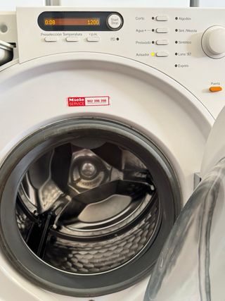 LAVADORA MIELE DE 8 KILOS CLASE A+++