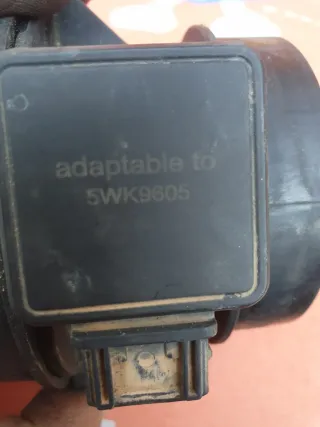 Caudalímetro BMW con referencia 5WK9605.