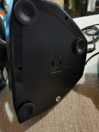 Volante Logic3 TopDrive GT1 con pedales