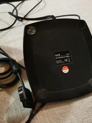 Volante Logic3 TopDrive GT1 con pedales