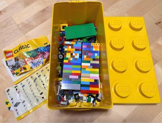 Caja Mediana LEGO 10696 Classic +Lego 76241 Marvel