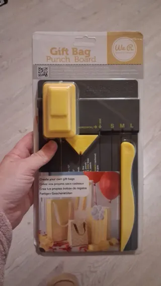 We R Gift Bag Punch Board