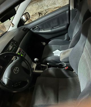 Toyota Corolla 2003