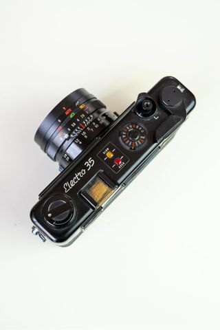 Cámara analógica Yashica