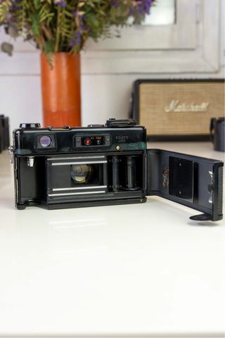 Cámara analógica Yashica