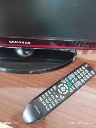 Televisor Samsung con Mando