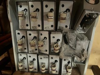 Apliques de pared plateados