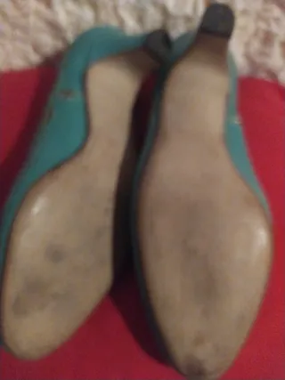 Scarpe Monasterolo Verdi con Dettagli Oro