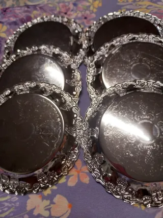Juego 6 bandejas plateadas decoradas