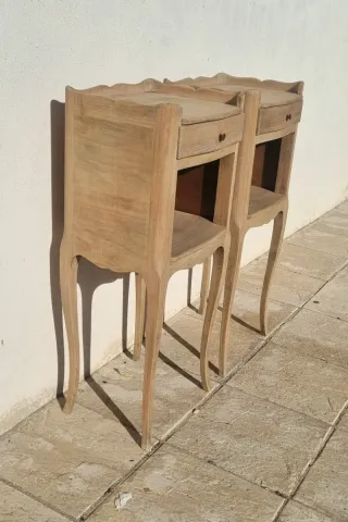 Coppia di comodini antichi