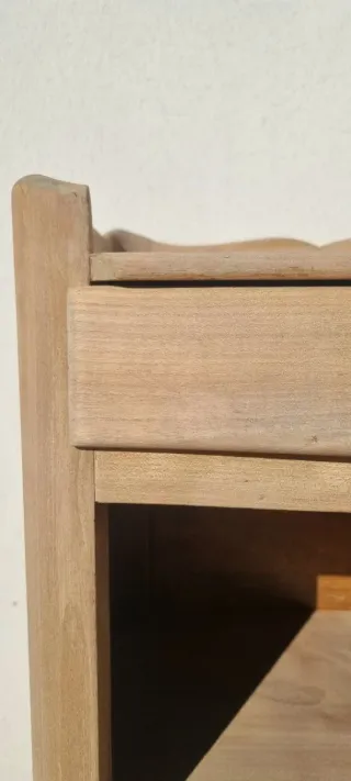 Coppia di comodini antichi