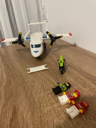 Lego CITY 60116 Avión Ambulancia