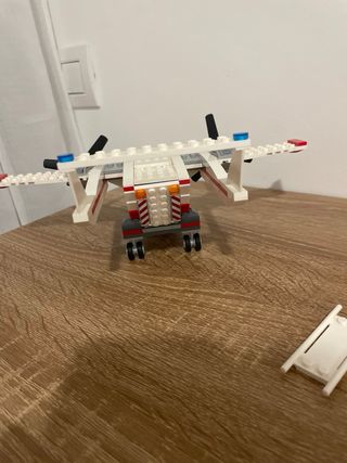 Lego CITY 60116 Avión Ambulancia