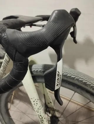 Manetas SRAM APEX AXS + Pinzas RED