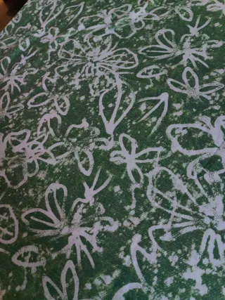 Retal de tela verde y blanco